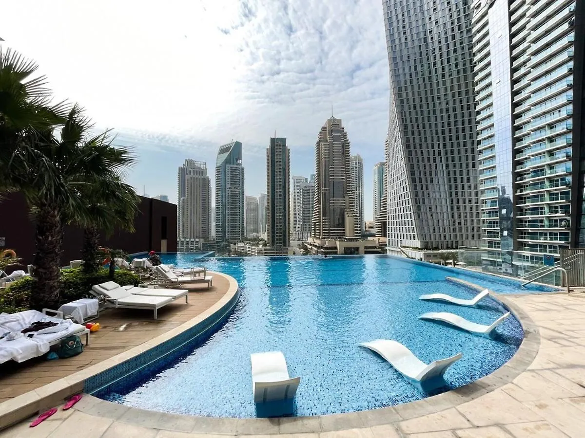 Cozy Studio Apartment Perfect For 4 In Dubai Marina