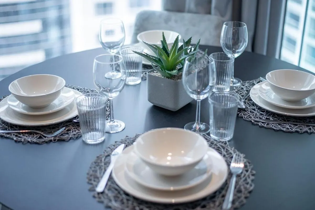 Cozy Studio Apartment Perfect For 4 In Dubai Marina