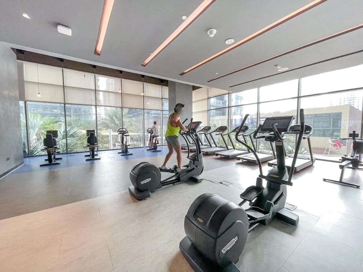 Cozy Studio Apartment Perfect For 4 In Dubai Marina